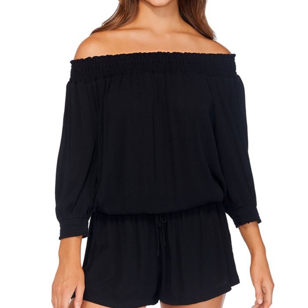 Chic Black Off-Shoulder Playsuit